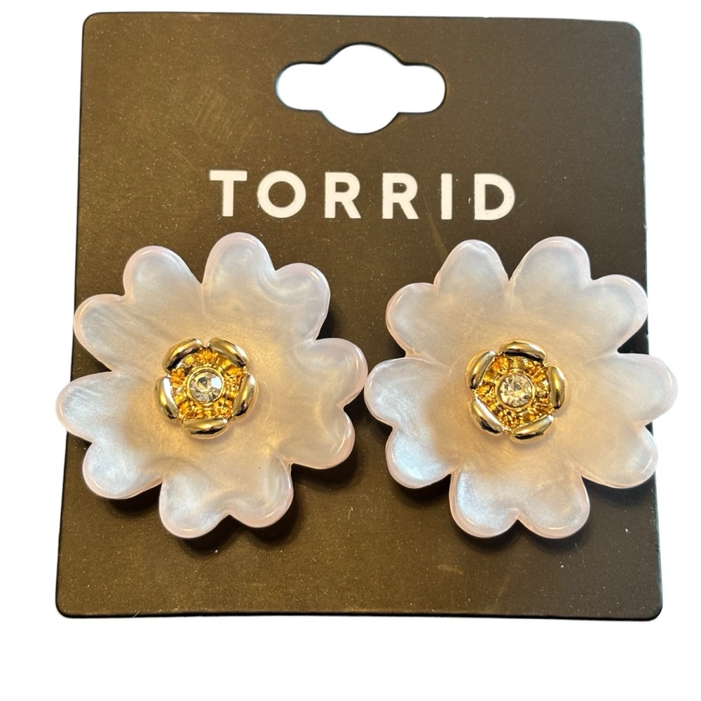 Torrid Pastel Pink Oversized Flower Stud Earrings Coquette Floral Boho Bridal